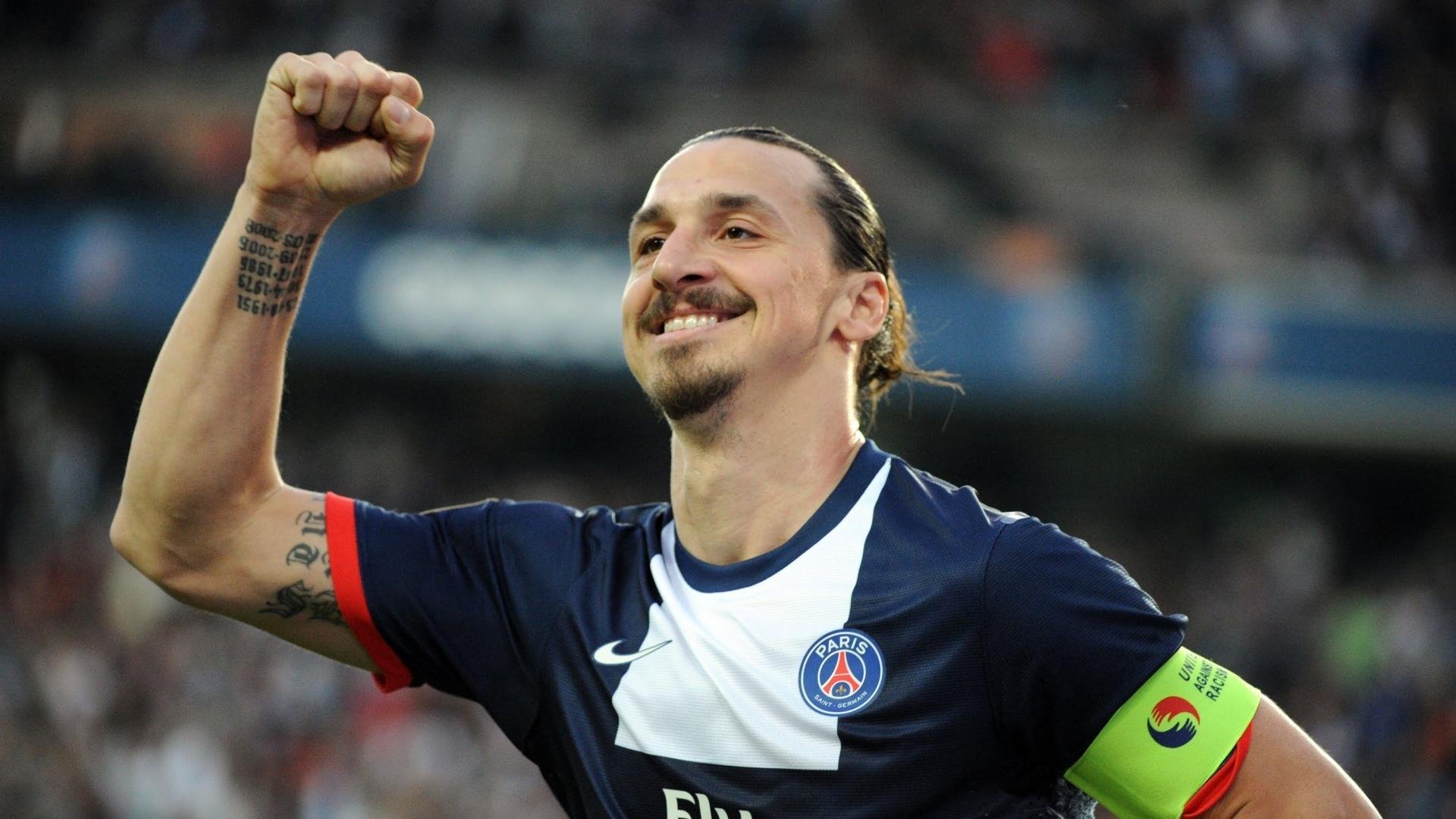 九游娱乐官方-车迷自制内容:短视频与直播火热,车迷频道宣传片