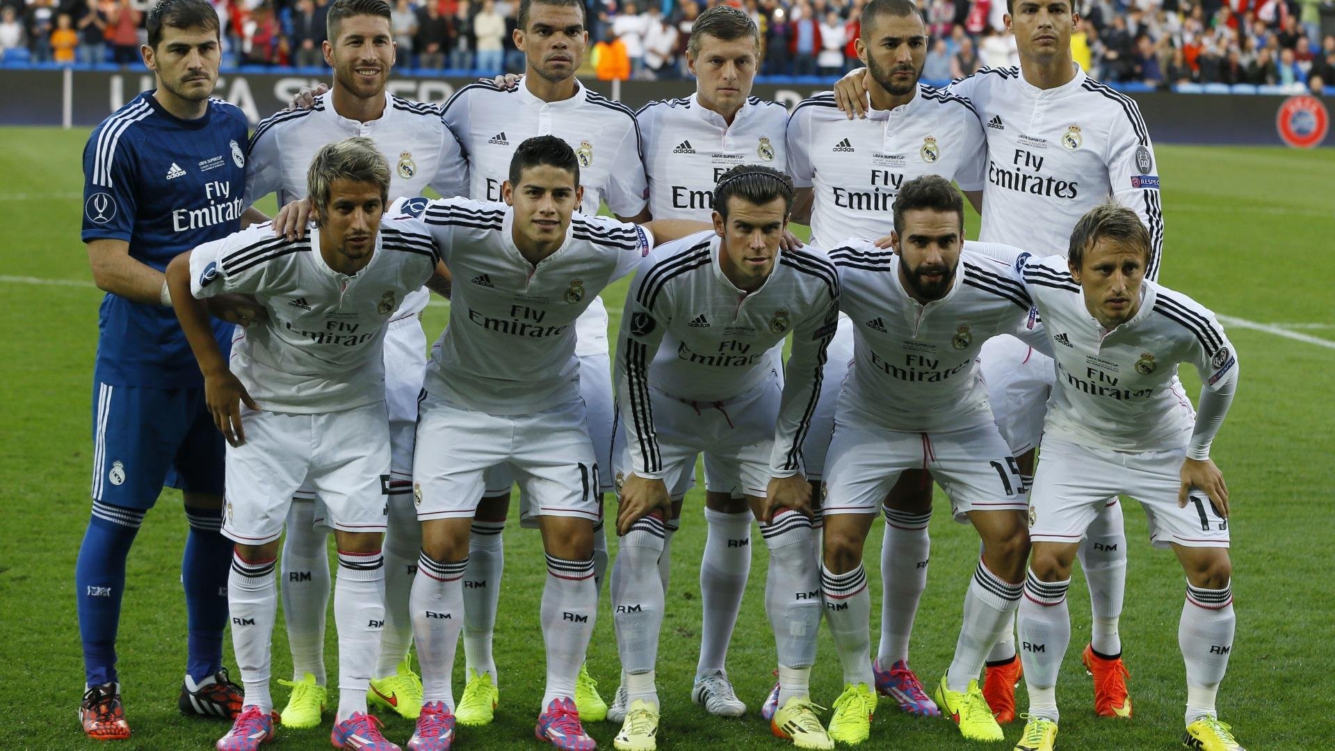 重点高校足球联赛精彩纷呈，校园足球热潮再起，校园足球联赛竞赛规程